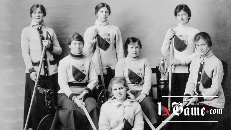 История женского хоккея