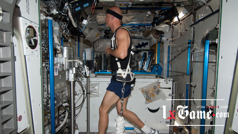 Спорт в космосе: как астронавты поддерживают форму